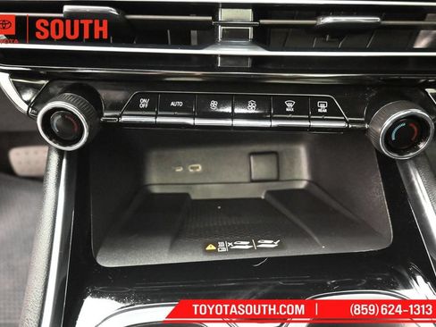 Used 2026 Chevrolet Traverse Z71 w/ Enhanced Driving Package AWD/4WD image 24