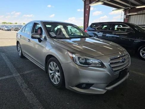 Used 2017 Subaru Legacy 2.5i Premium AWD/4WD image 3