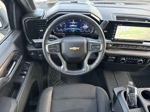 Used 2025 Chevrolet Silverado 1500 LT w/ Z71 Off-Road Package image 28