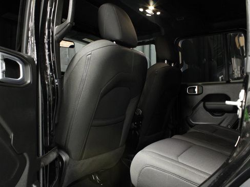 Used 2022 Jeep Wrangler Unlimited Sport AWD/4WD image 18