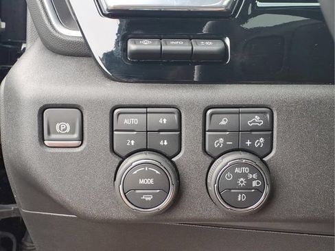 Used 2025 Chevrolet Silverado 2500 LTZ w/ LTZ Plus Package AWD/4WD image 13