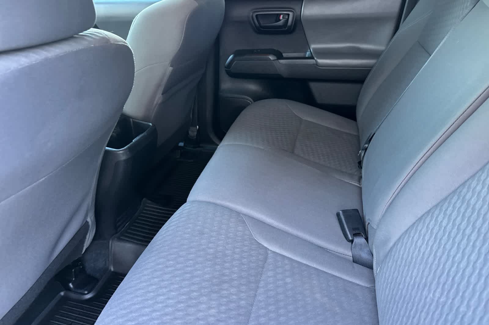 Used 2021 Toyota Tacoma SR w/ SR Convenience Package RWD image 4