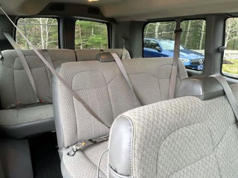Used 2025 Chevrolet Express 2500 LT w/ LT Preferred Equipment Group RWD image 9