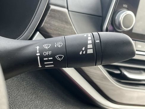 Used 2024 Nissan Altima 2.5 SV image 38