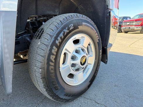 Used 2019 Chevrolet Silverado 2500 LT w/ LT Convenience Package image 30