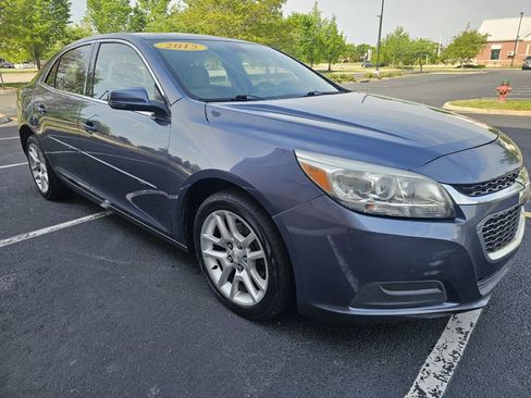 Used 2015 Chevrolet Malibu LT w/ Power Convenience Package image 8