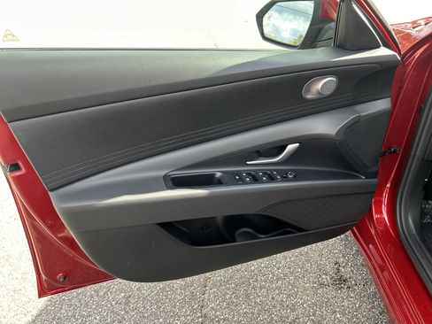 New 2026 Hyundai Elantra SE image 17