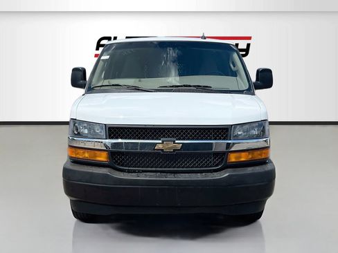 Used 2025 Chevrolet Express 2500 w/ Driver Convenience Package RWD image 2