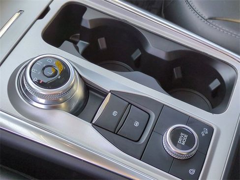 Used 2023 Ford Explorer XLT w/ Equipment Group 202A image 20