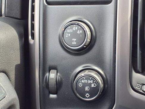 Used 2015 GMC Sierra 1500 SLT w/ All-Terrain Package image 28