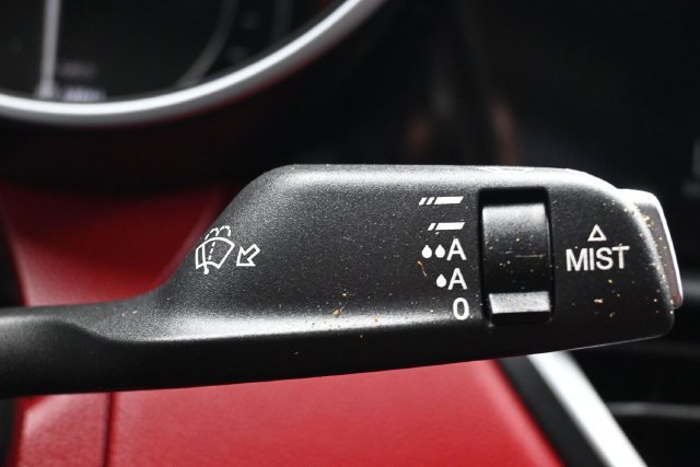 Used 2019 Alfa Romeo Giulia Ti RWD image 21