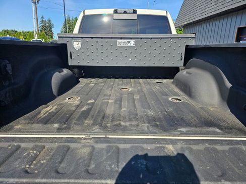 Used 2017 RAM 3500 Laramie Longhorn AWD/4WD image 16