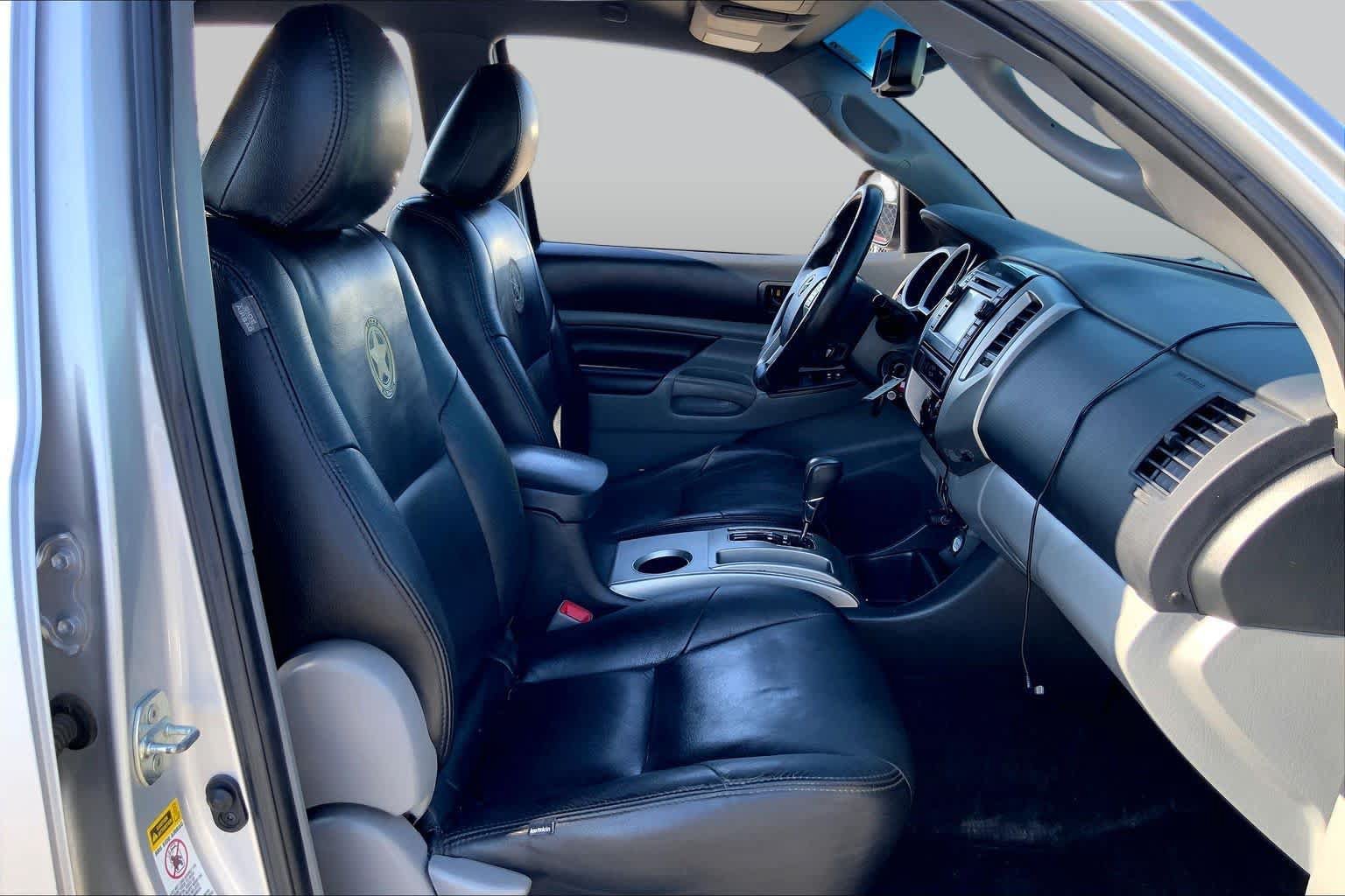 Used 2013 Toyota Tacoma PreRunner w/ SR5 Pkg RWD image 8