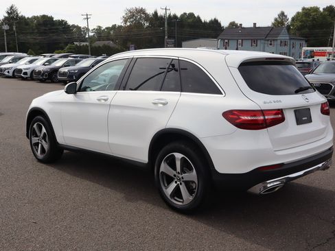 Used 2019 Mercedes-Benz GLC 300 4MATIC image 7