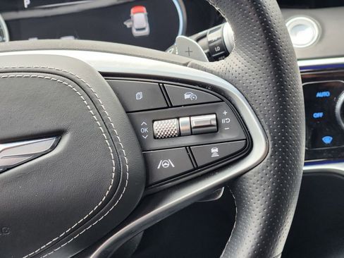 Used 2025 Genesis GV70 3.5T Sport image 28