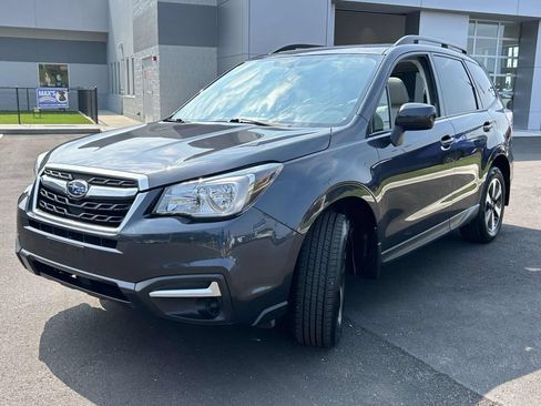 Used 2017 Subaru Forester 2.5i Premium w/ All-Weather Package AWD/4WD image 5