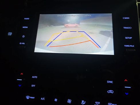 Used 2023 Hyundai Tucson SEL w/ Convenience Package image 4