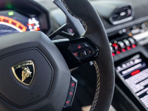 Used 2023 Lamborghini Huracan Tecnica RWD image 39