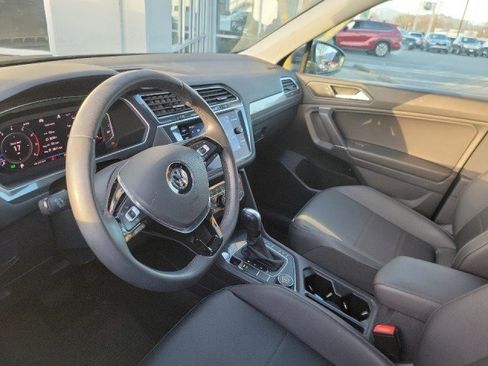 Used 2020 Volkswagen Tiguan SEL image 5