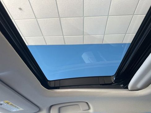 Used 2025 Honda Accord SE image 28