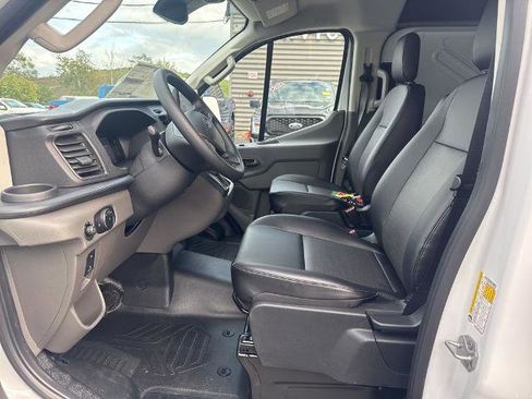 New 2026 Ford Transit 250 Low Roof RWD image 10