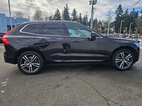 Used 2019 Volvo XC60 T6 Momentum w/ Advanced Package image 8