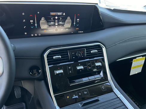 New 2026 Nissan Armada SV image 10