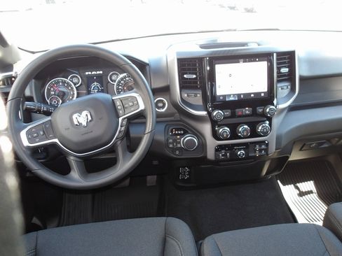 New 2025 RAM 1500 Big Horn w/ Trailer Tow Group image 10