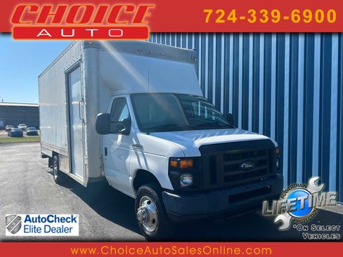 Used 2017 Ford E-450 and Econoline 450 Super Duty RWD image 1