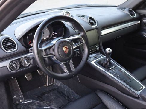 Used 2017 Porsche 718 Cayman S RWD image 24