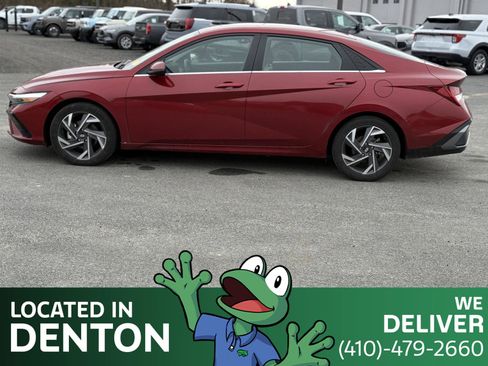 Used 2024 Hyundai Elantra Limited image 8