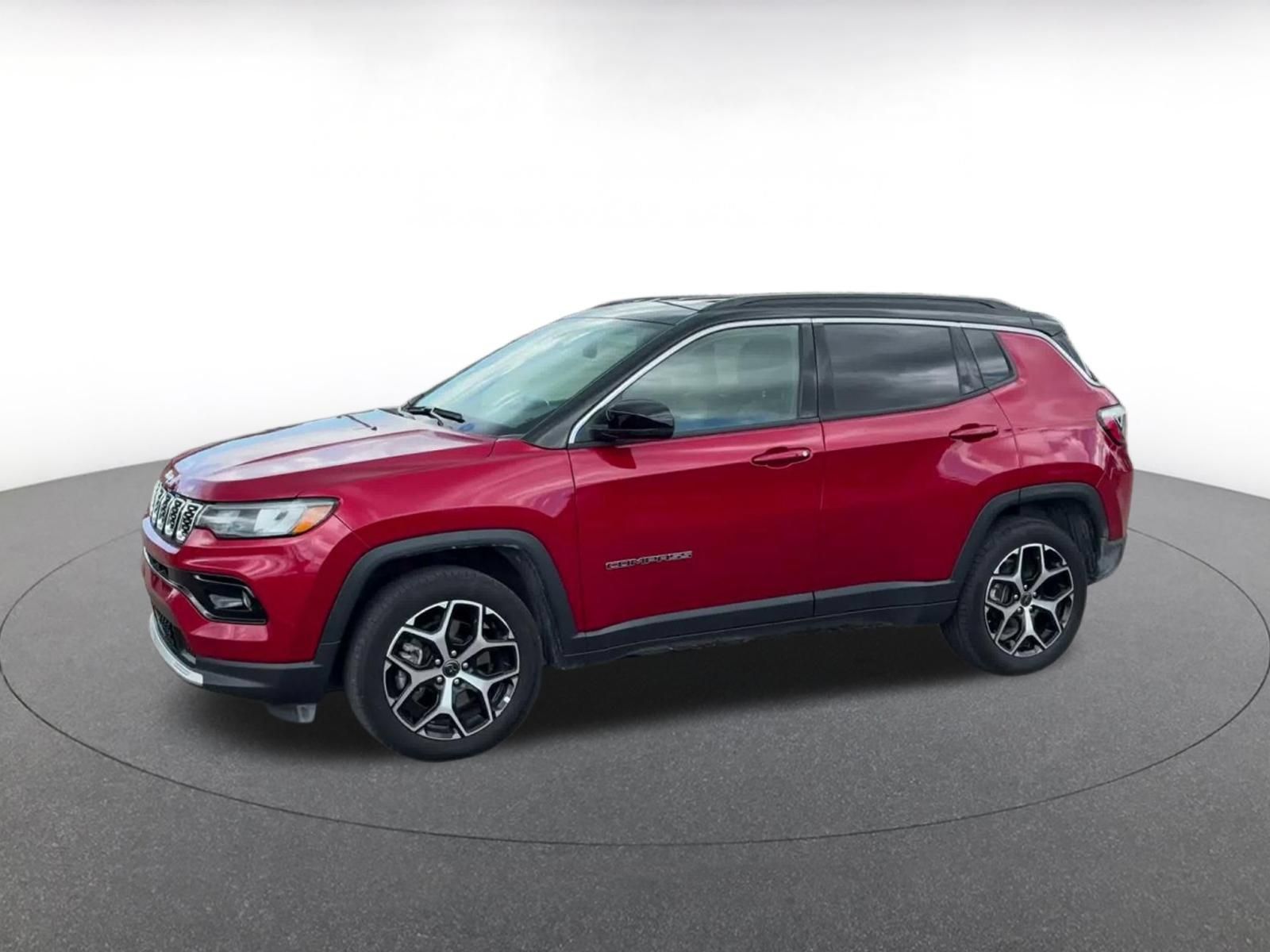 Used 2025 Jeep Compass Limited AWD/4WD image 7