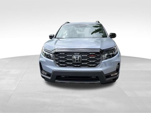 Certified 2023 Honda Passport TrailSport image 2