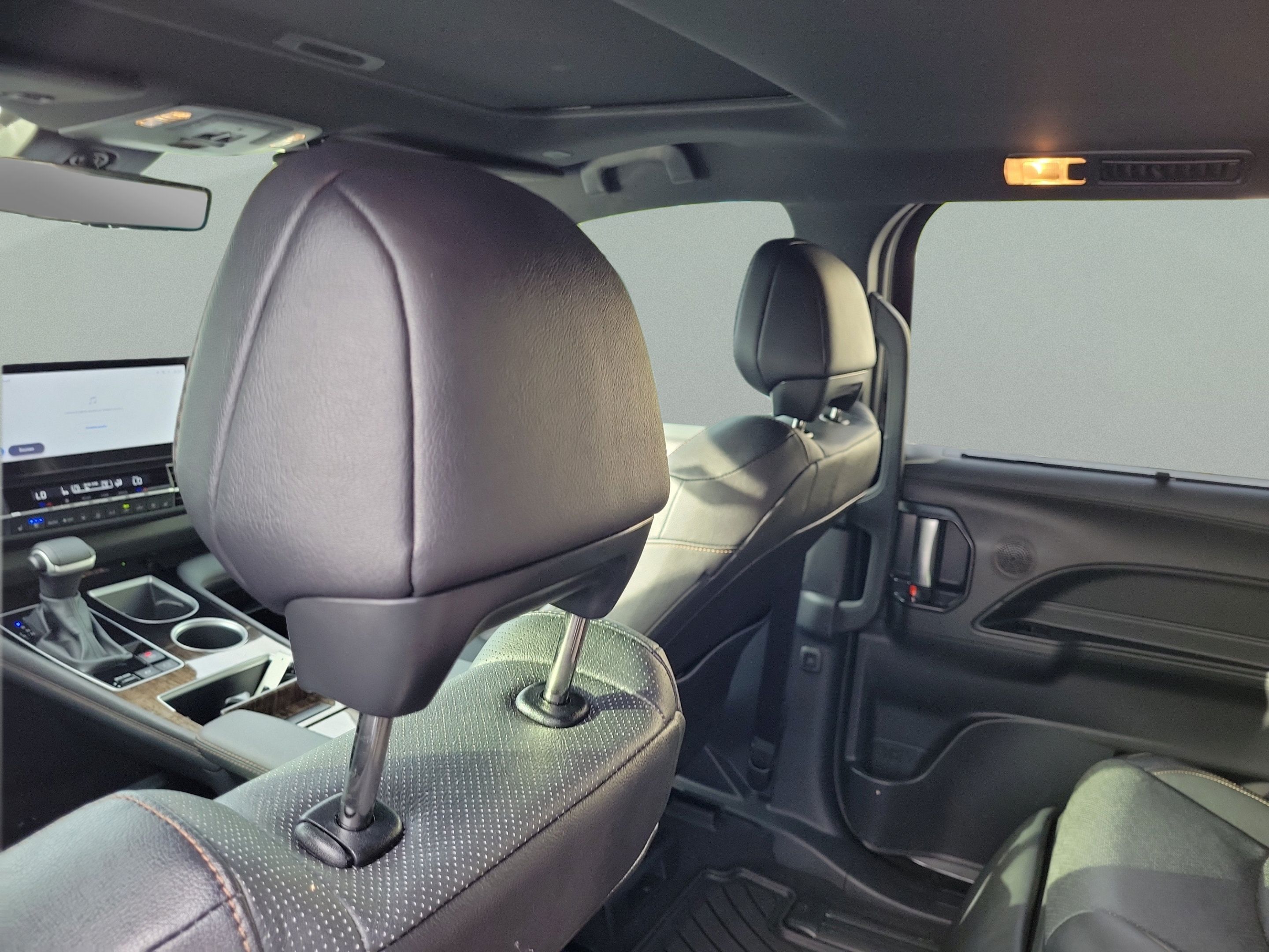 Certified 2026 Toyota Sienna Limited FWD image 38
