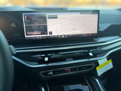 New 2026 BMW X6 xDrive40i image 17