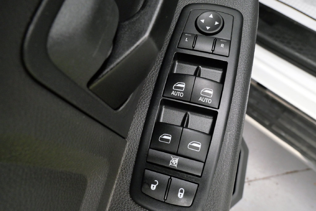 Used 2012 RAM 2500 ST w/ Chrome Appearance Group AWD/4WD image 14