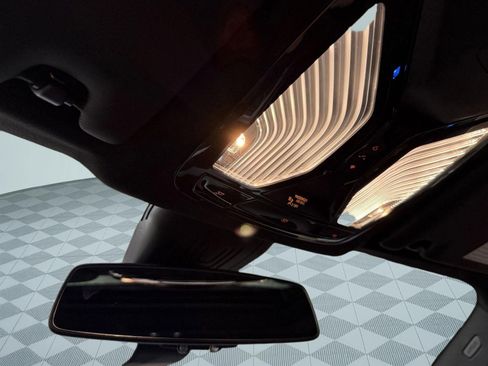 Used 2025 BMW i4 xDrive40i w/ Premium Package image 17