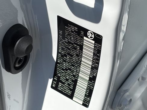 Used 2026 Toyota Corolla LE FWD image 8