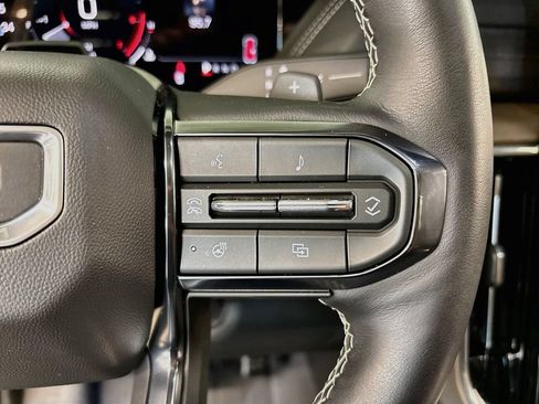 Used 2026 GMC Yukon Denali Ultimate w/ LPO, Floor Liner Package AWD/4WD image 27