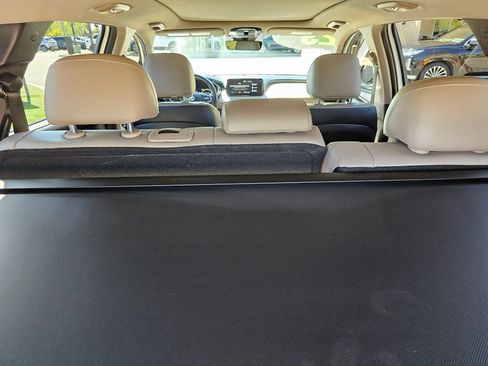 Certified 2023 Hyundai Santa Fe SEL w/ Premium Package FWD image 16