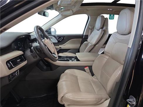 Used 2021 Lincoln Aviator Reserve w/ Equipment Group 201A image 8