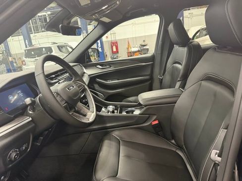 New 2025 Jeep Grand Cherokee Limited w/ Trailer Tow Package image 7