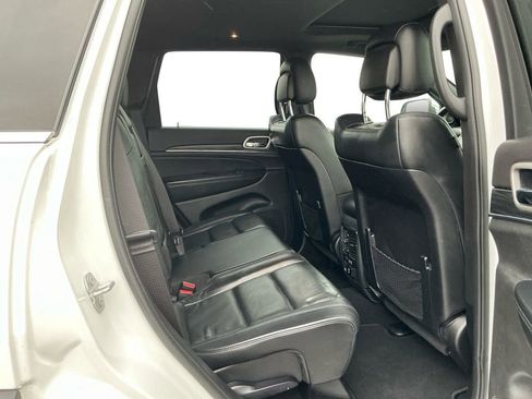 Used 2020 Jeep Grand Cherokee Limited image 23