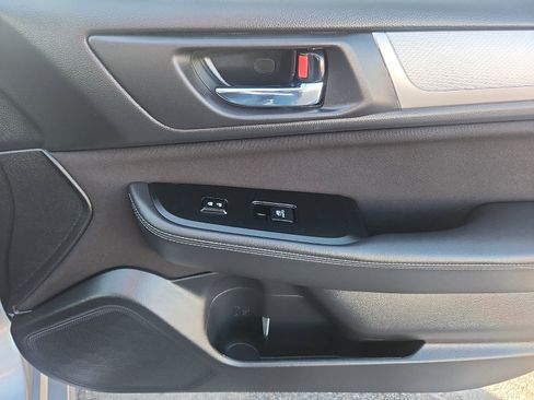 Used 2015 Subaru Legacy 2.5i Premium image 34