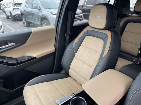 New 2026 Chevrolet Equinox ACTIV w/ Convenience Package III image 25