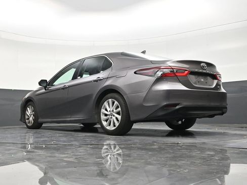Used 2022 Toyota Camry LE FWD image 22