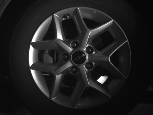 Used 2025 Kia Soul LX w/ LX Technology Package FWD image 12