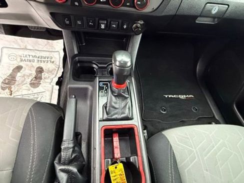 Used 2021 Toyota Tacoma 4x4 Double Cab image 23