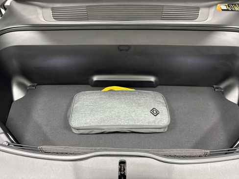 Used 2024 Rivian R1S Adventure AWD/4WD image 14