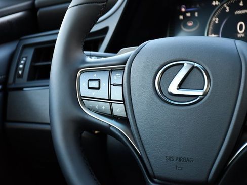 New 2025 Lexus ES 350 w/ Premium Package image 22